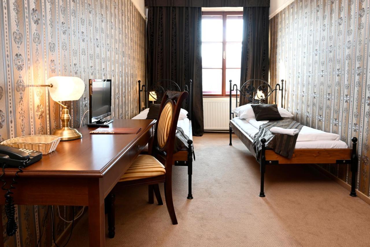 Hotel Boucek 克罗梅日什 外观 照片