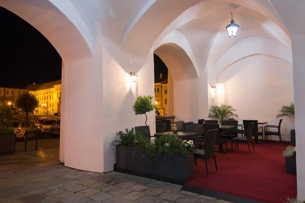 Hotel Boucek 克罗梅日什 外观 照片