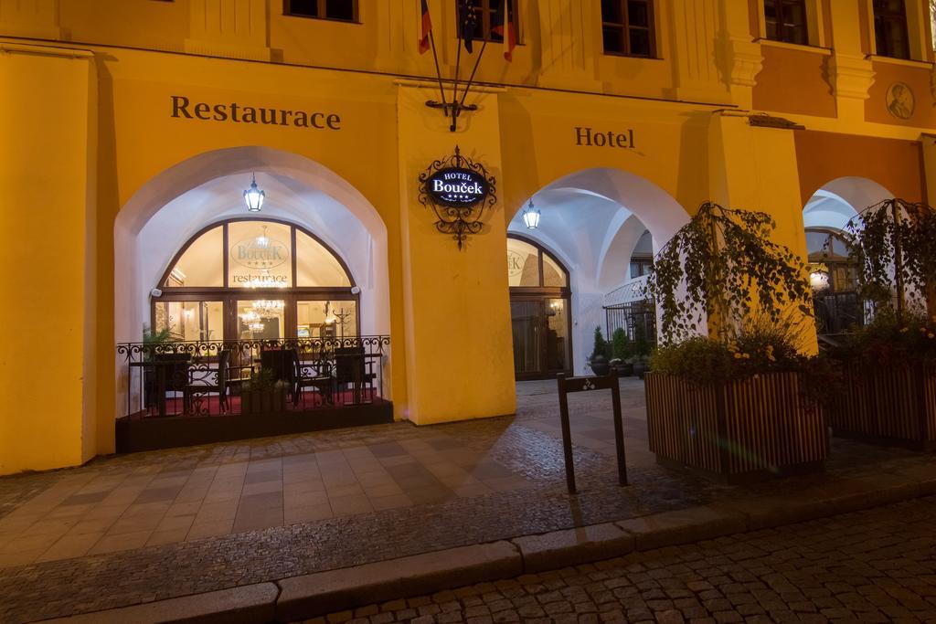 Hotel Boucek 克罗梅日什 外观 照片