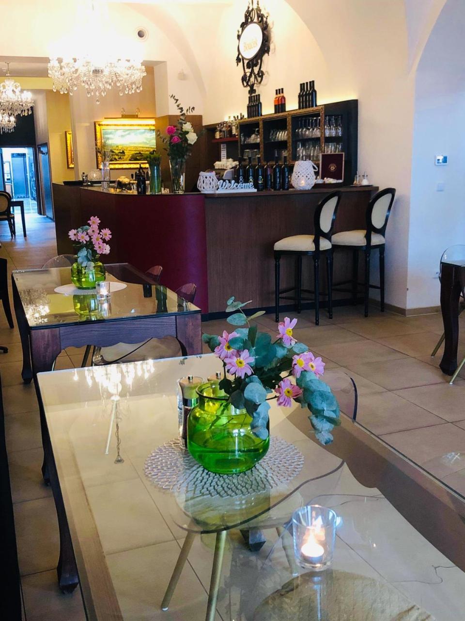 Hotel Boucek 克罗梅日什 外观 照片