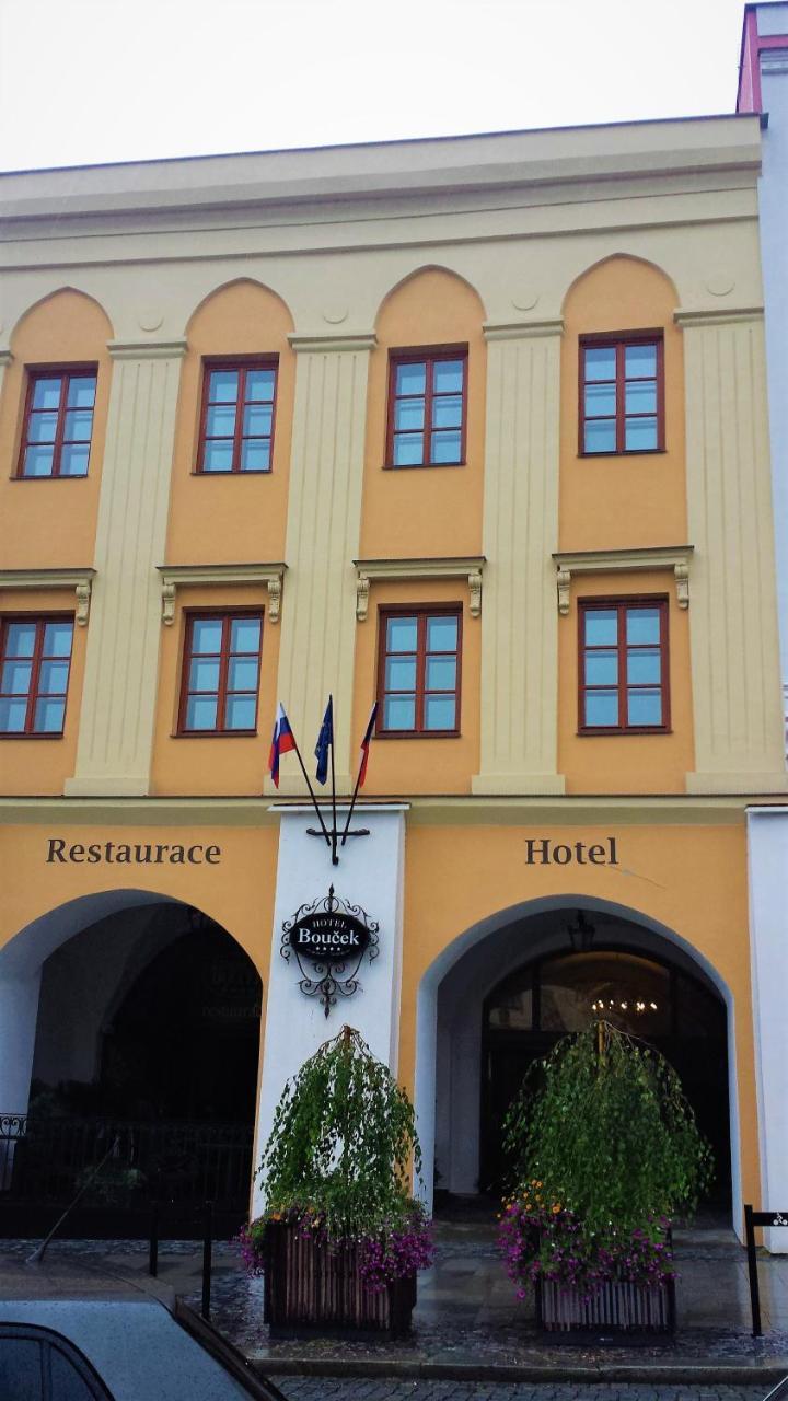 Hotel Boucek 克罗梅日什 外观 照片